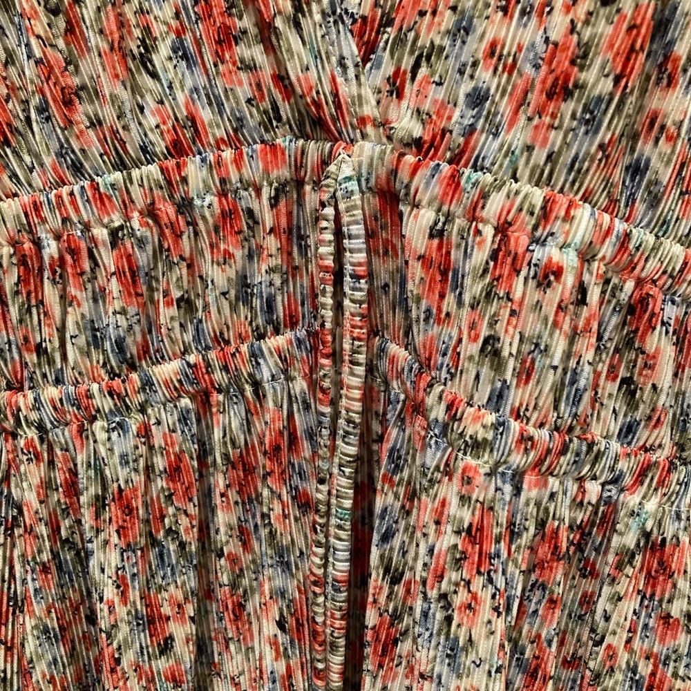 NWT Zara Floral pleats dress - size US S - Picture 6 of 11